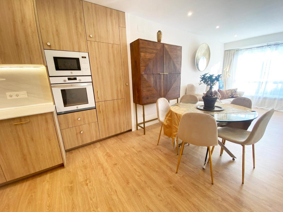 Miramar Luxurious Flat, 3 Double Rooms, Free Parking, Terrace, Completely New * Saint-Sébastien