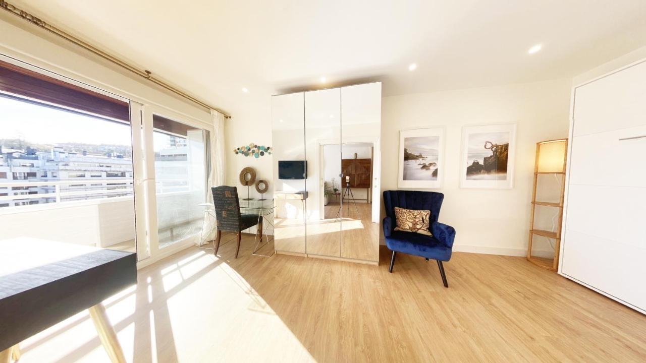 Miramar Luxurious Flat, 3 Double Rooms, Free Parking, Terrace, Completely New Appartement