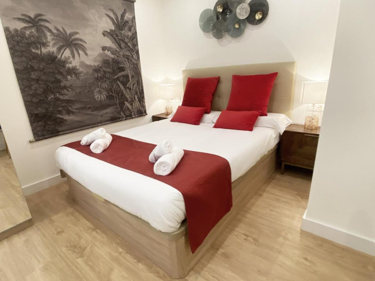 Miramar Luxurious Flat, 3 Double Rooms, Free Parking, Terrace, Completely New Appartement