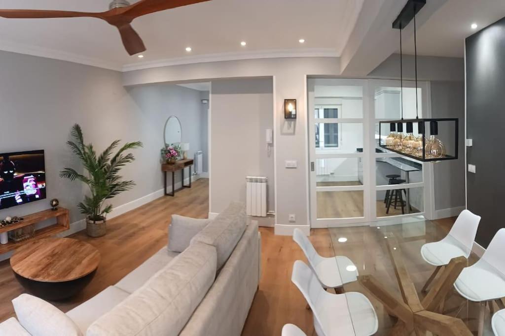 Centro Parking Incluido Appartement *