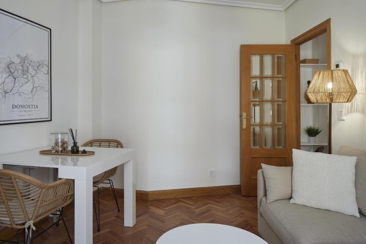 Always Easy I Cristina Enea Apartment
