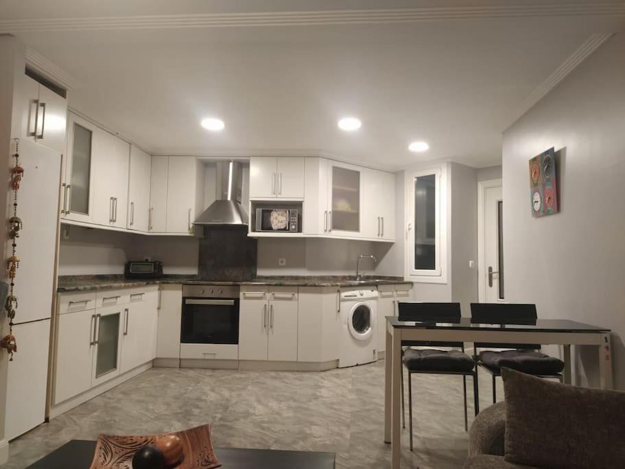 Apartment Refugio Familiar En Gros Zurriola A 10 Minutos Ess02855 San Sebastian