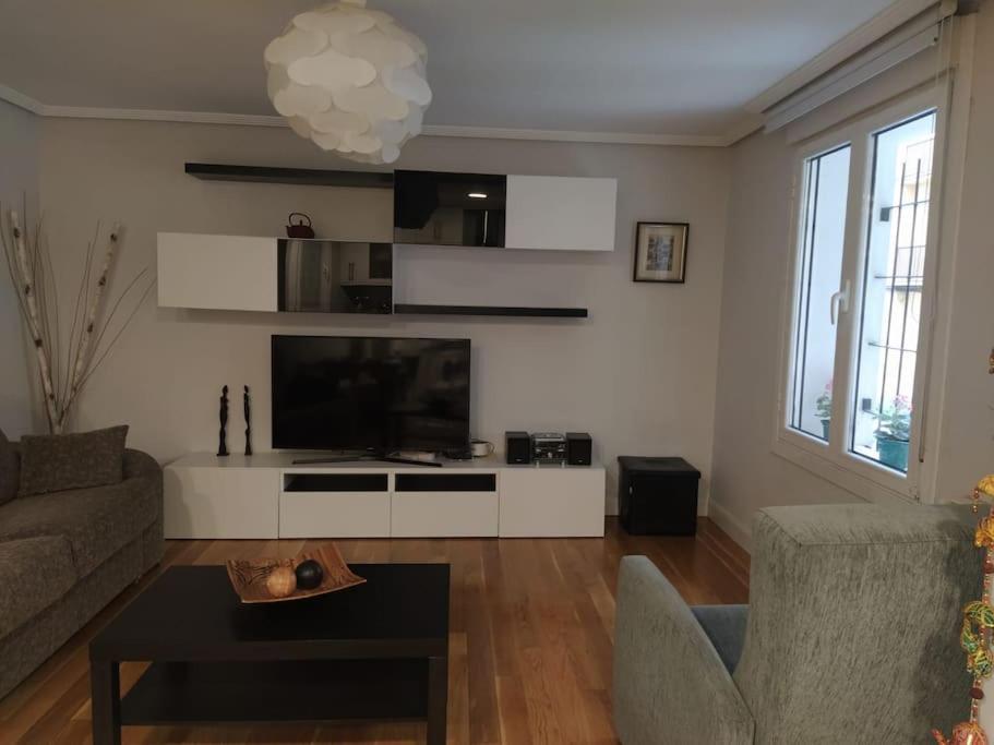 Refugio Familiar En Gros Zurriola A 10 Minutos Ess02855 Apartment