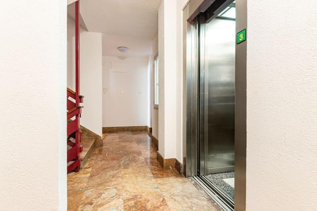Apartment Terraza Playa Y Calle Peatonal Ess03377 *