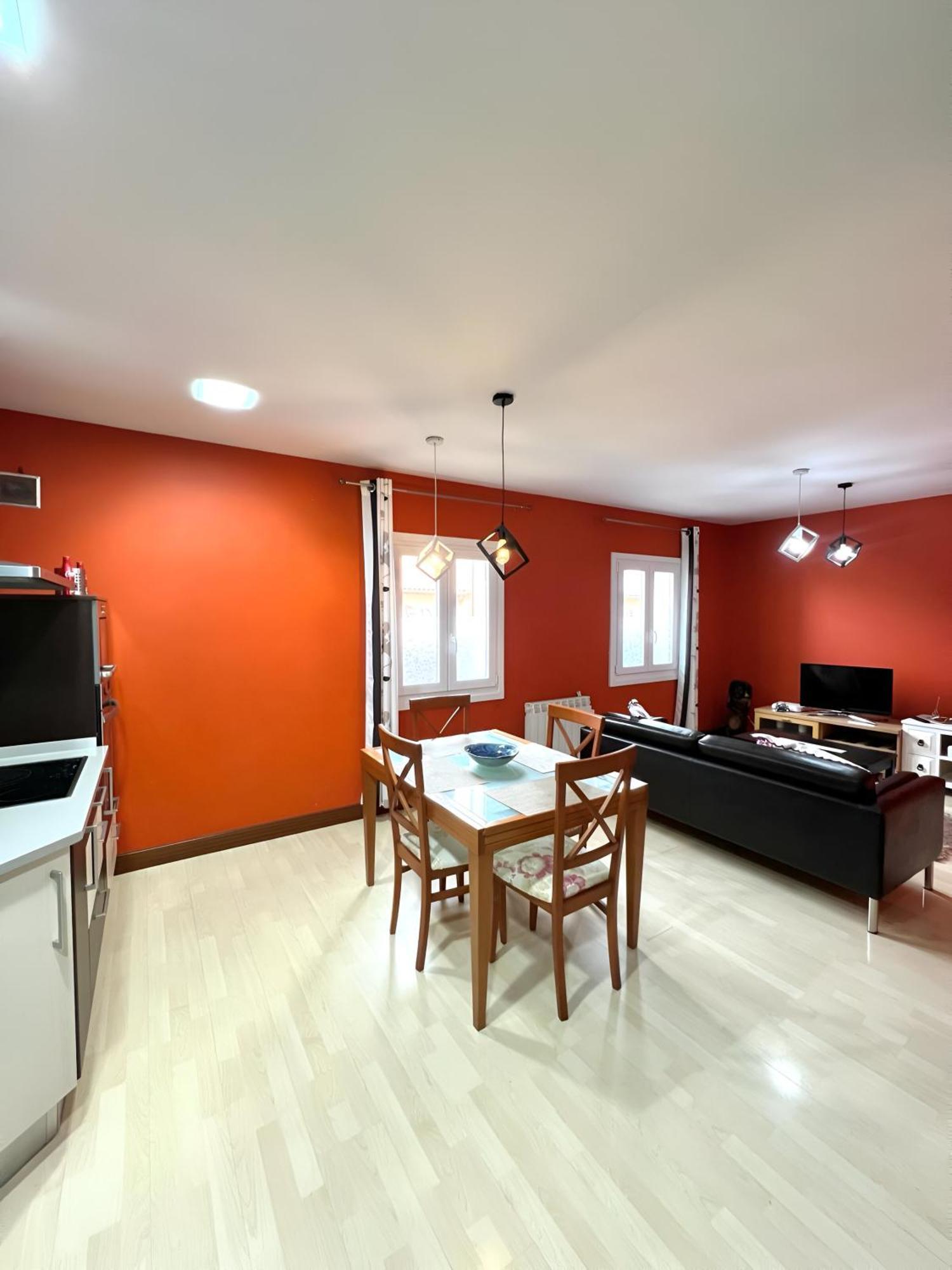 Luistarrak Apartment- Free Parking
