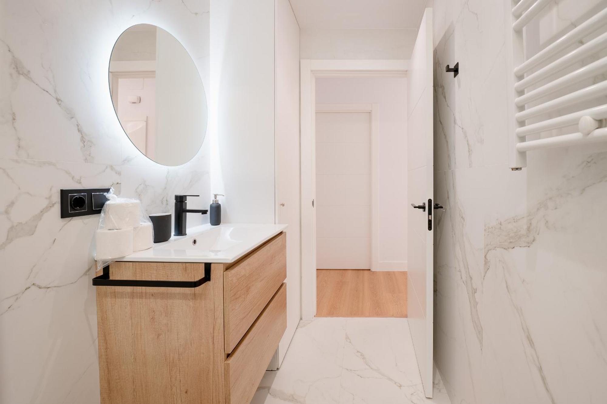 City Center + Parking Free Apartment San Sebastian
