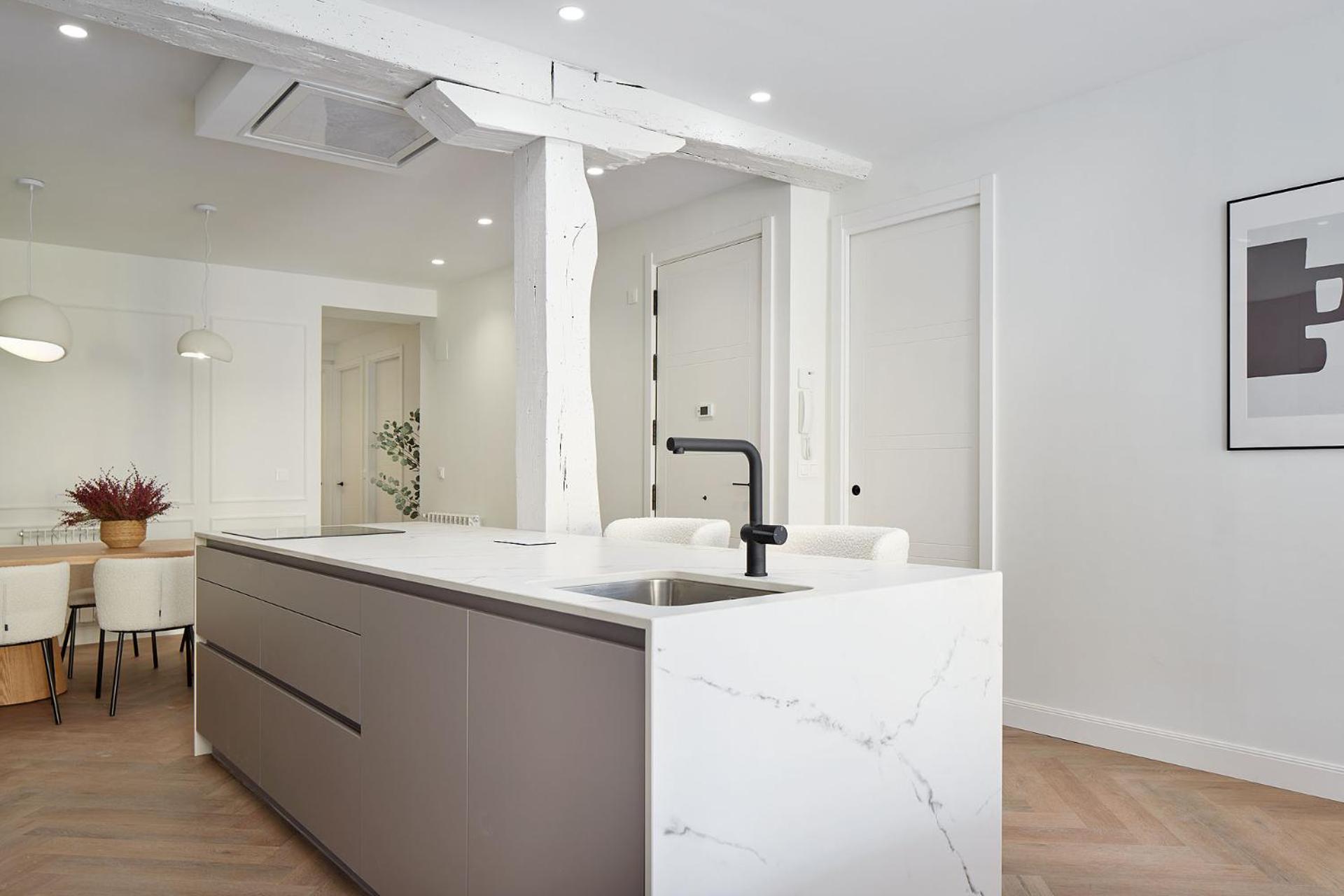 The Collection - Opera Apartment *