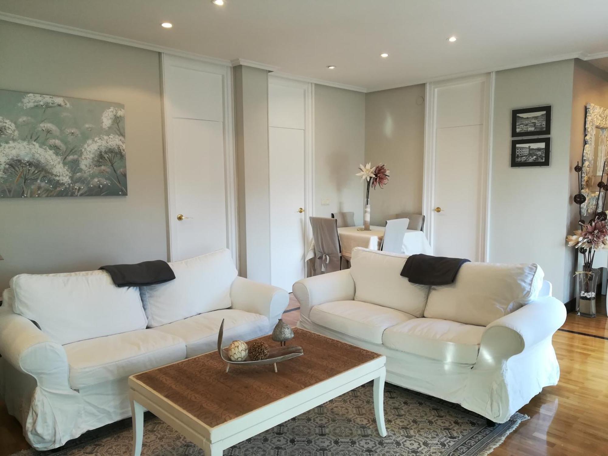 Larraitz Apartment *