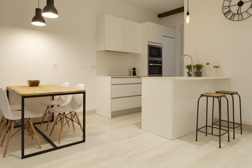 Bois Et Fer Apartment *
