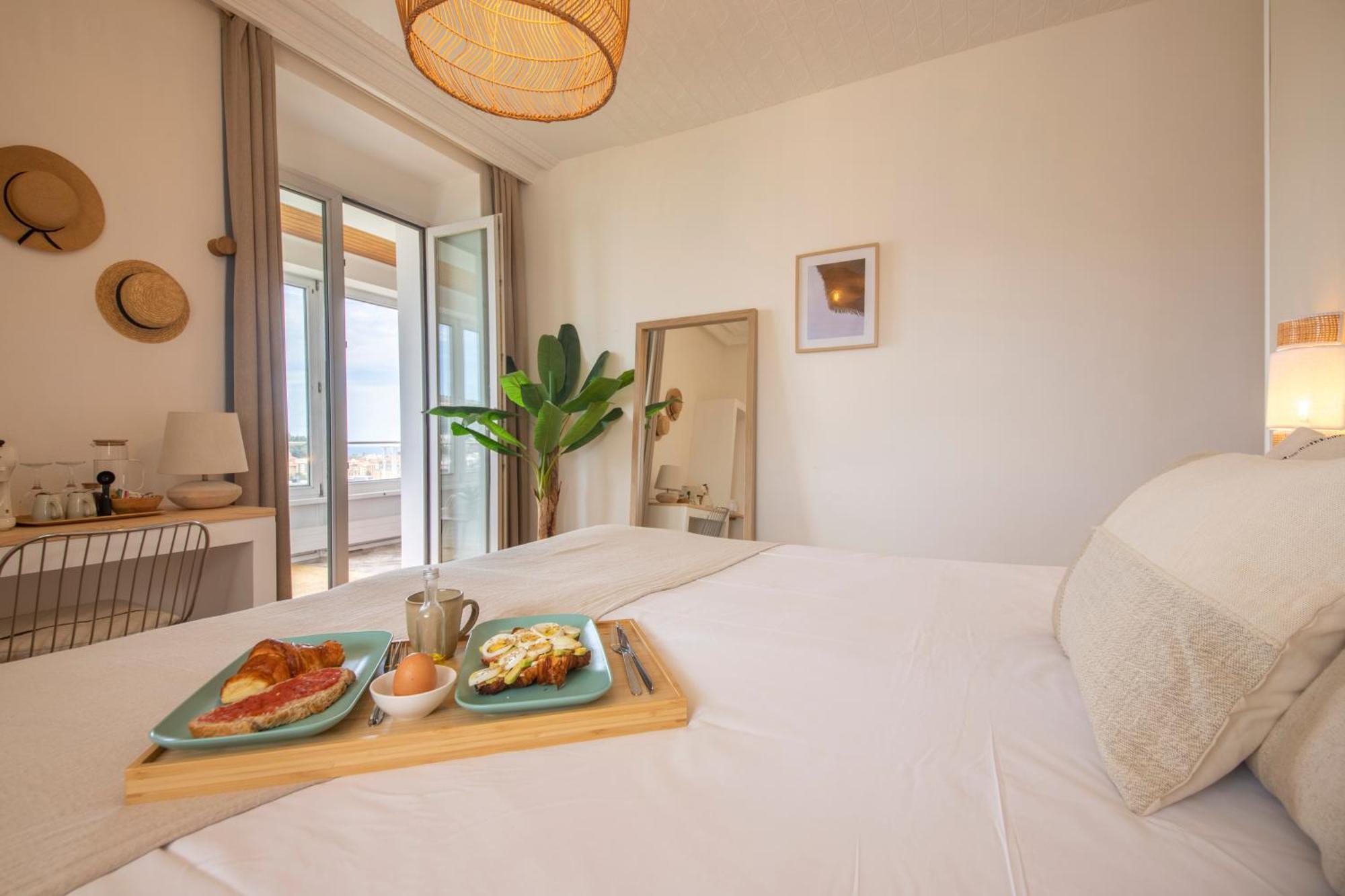 Far Out Homestay San Sebastian