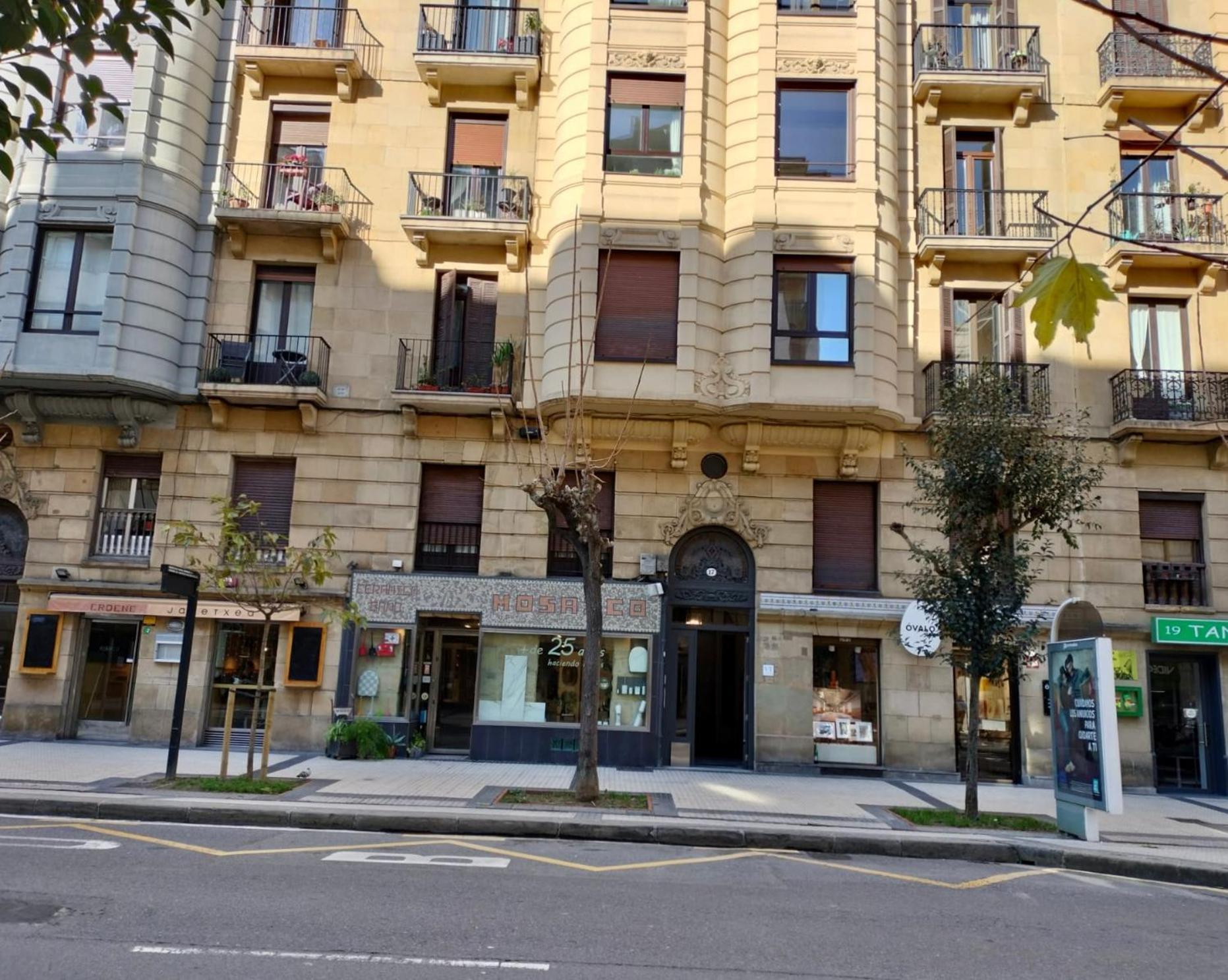 Wonderful Con Bano Homestay San Sebastian