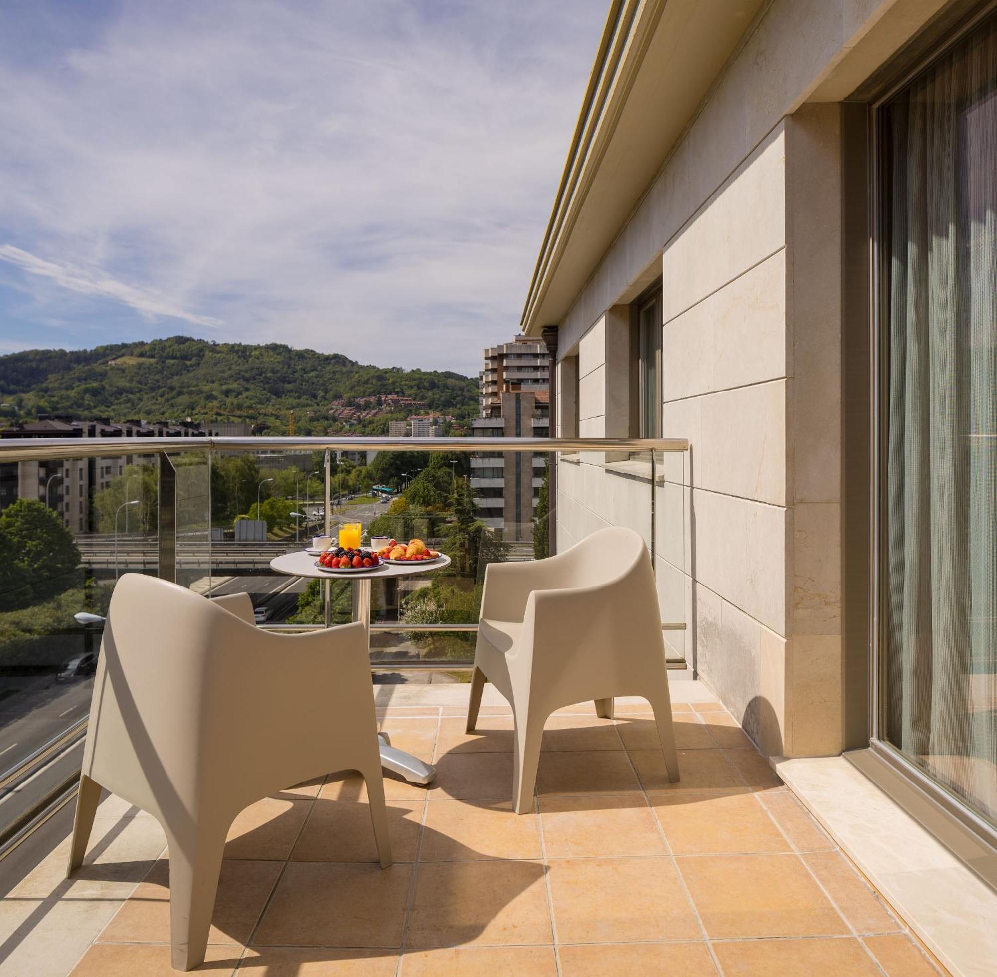Antik Hotel 4*