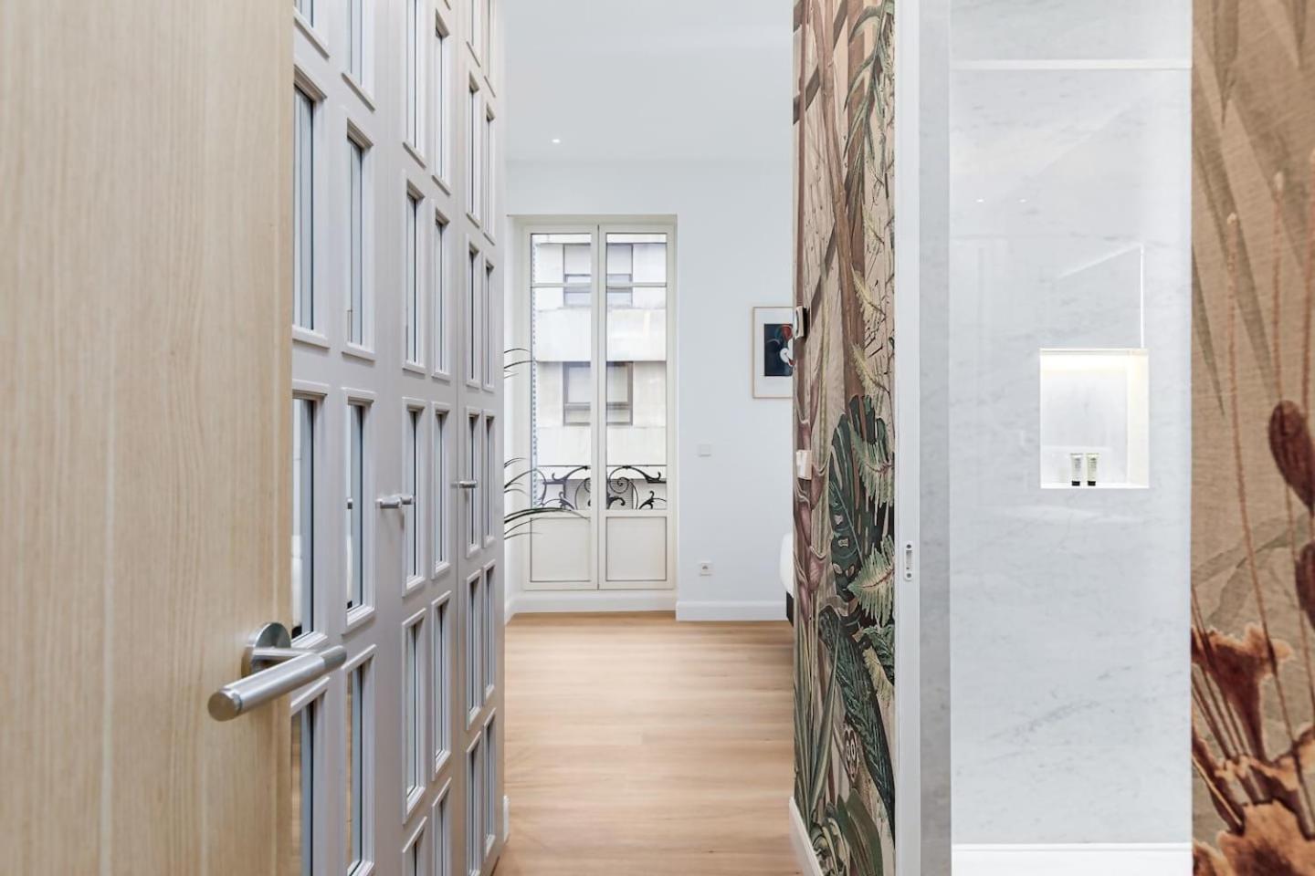 Apartment Mondrian New Ac Design Lovers Near La Concha San Sebastian