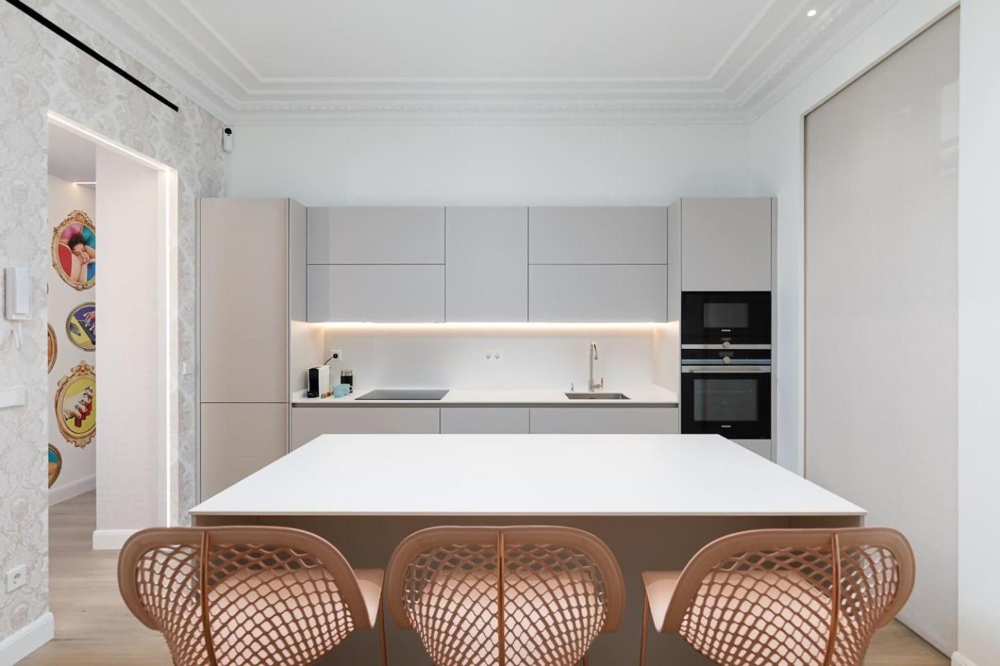 Mondrian New Ac Design Lovers Near La Concha * San Sebastian