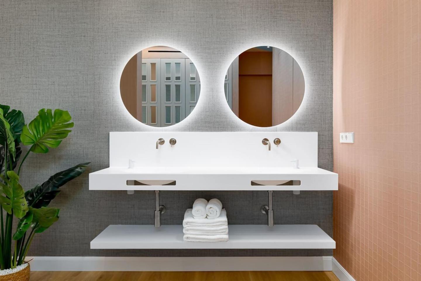 Apartment Mondrian New Ac Design Lovers Near La Concha