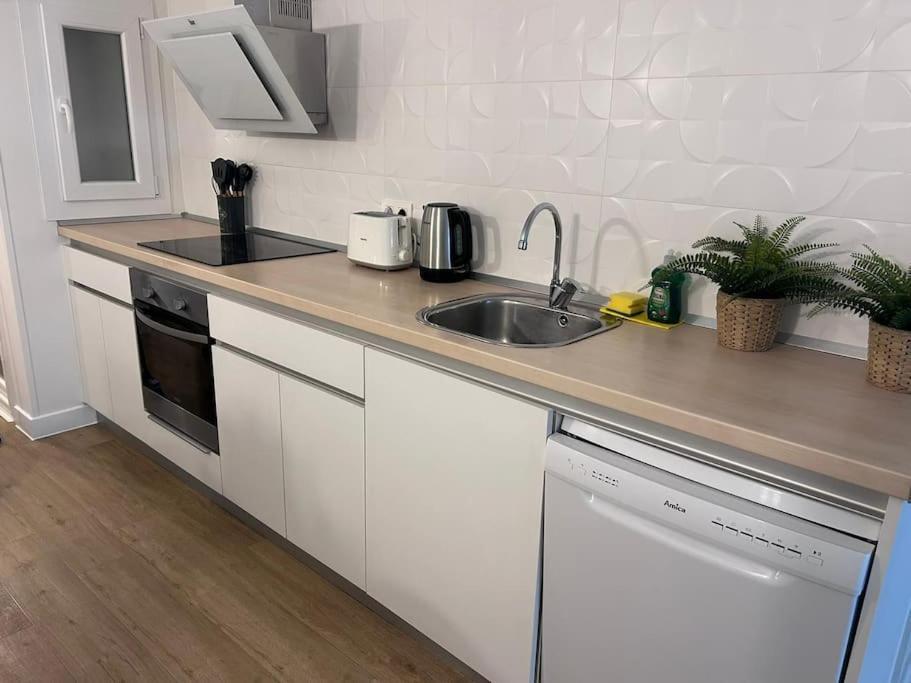 Surf Hideaway Apartment San Sebastian