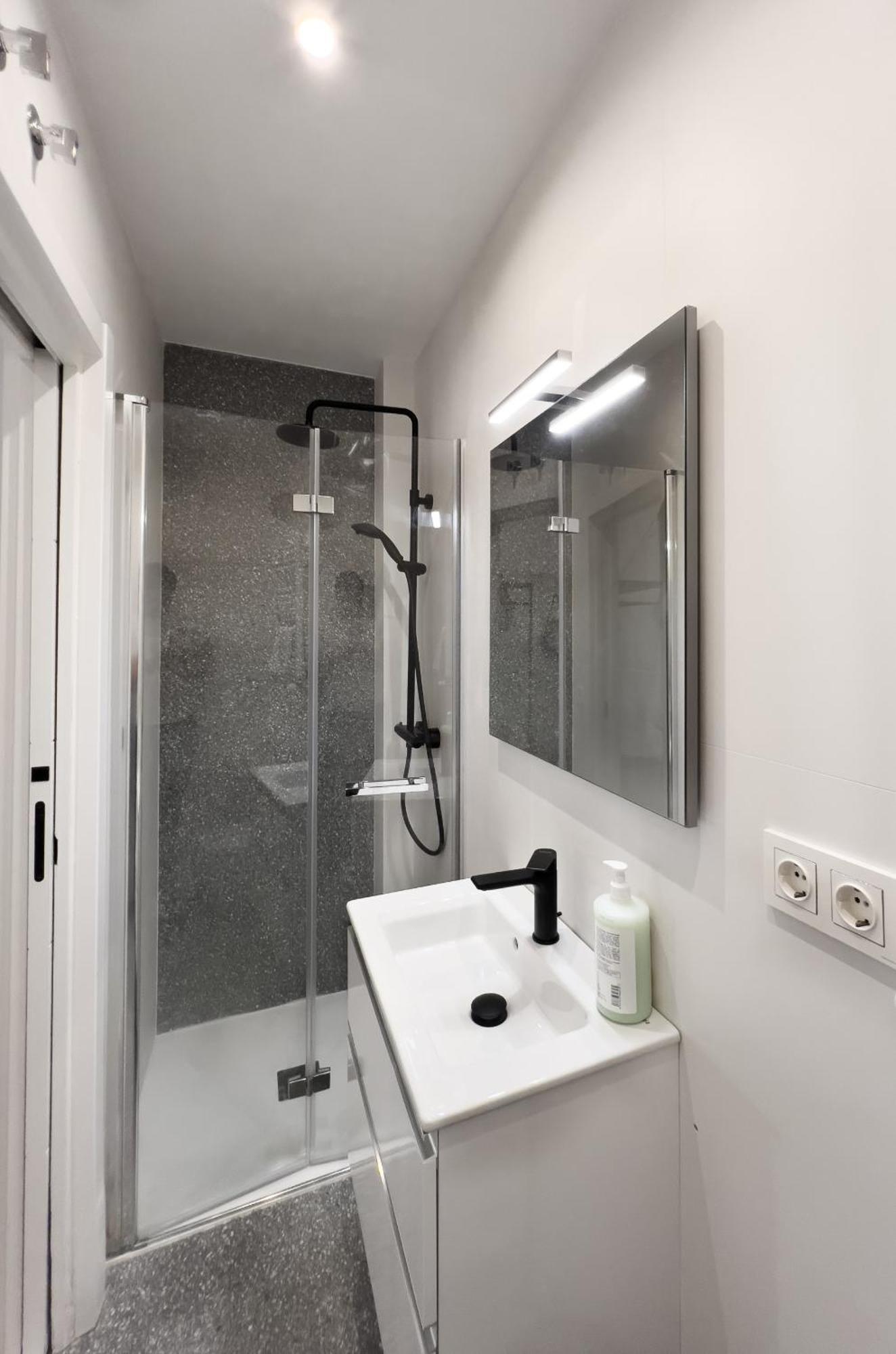 Apartment Mila I Local Rentss San Sebastian