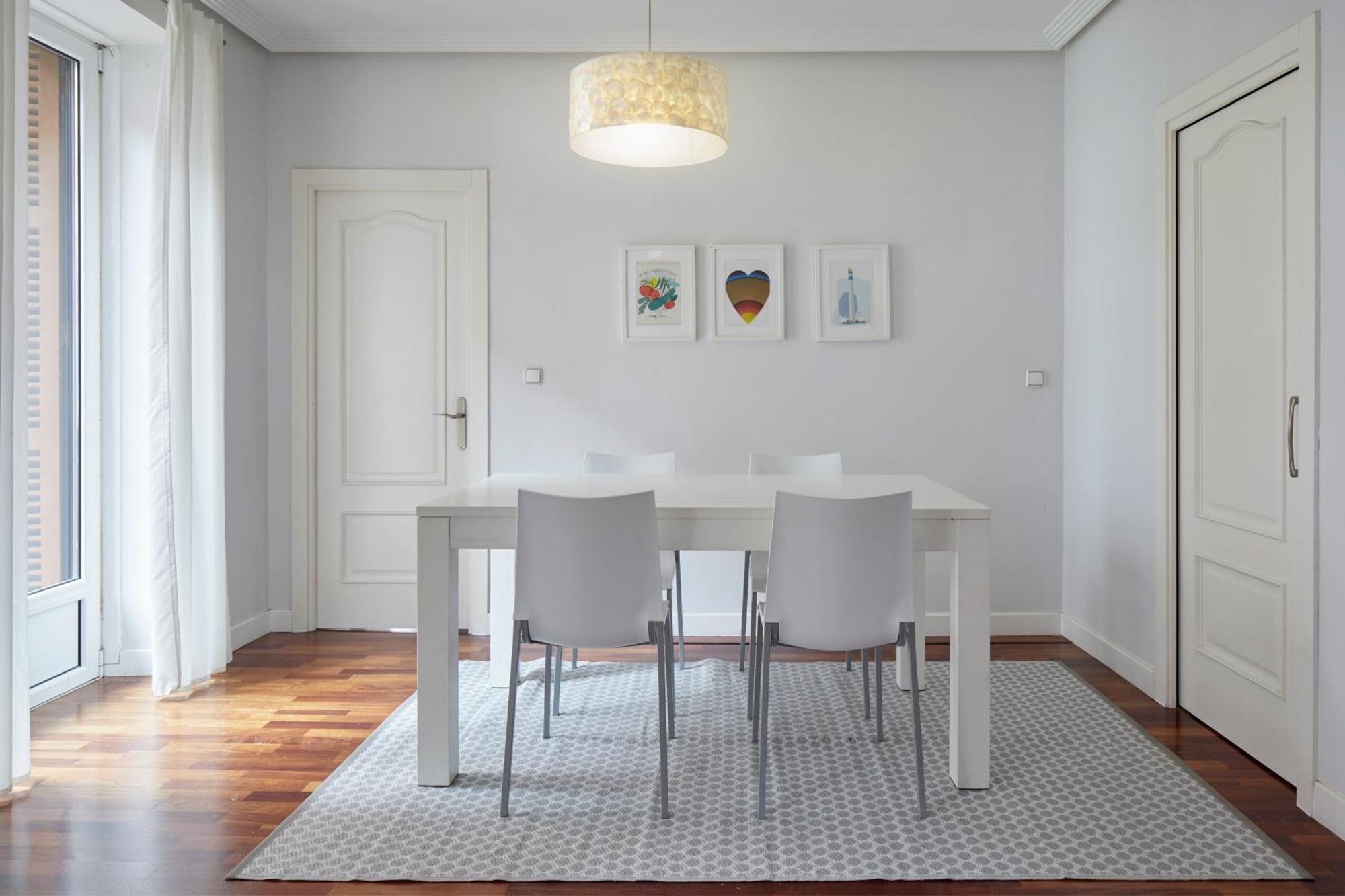 Always Easy I Escolta Real Apartment *