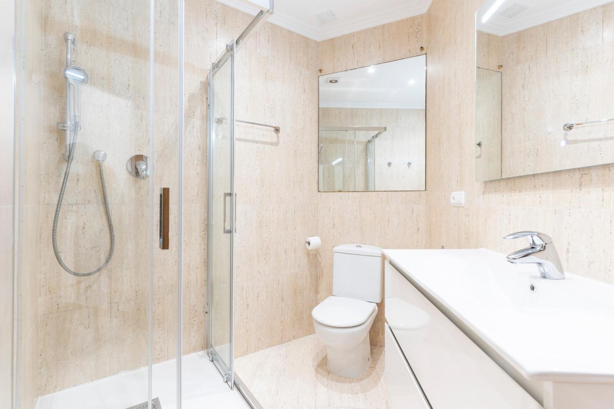 Espacioso Y Bien Equipado Cerca De La Playa Apartamento San Sebastián