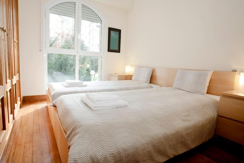 Luxury W/terrace Near The Wifi Apartment