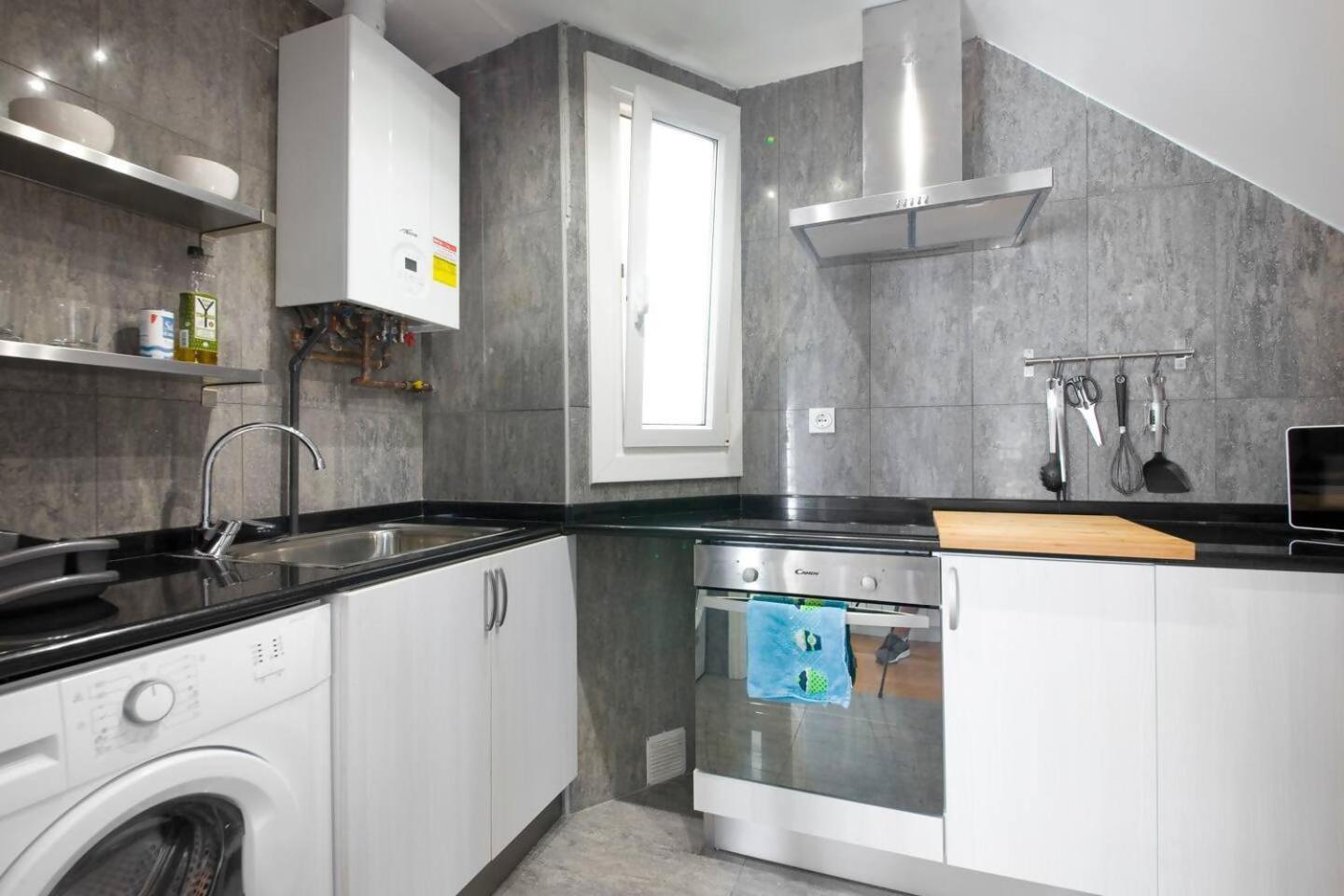 Apartment Atico Duplex Centrico Con Parking Incluido *
