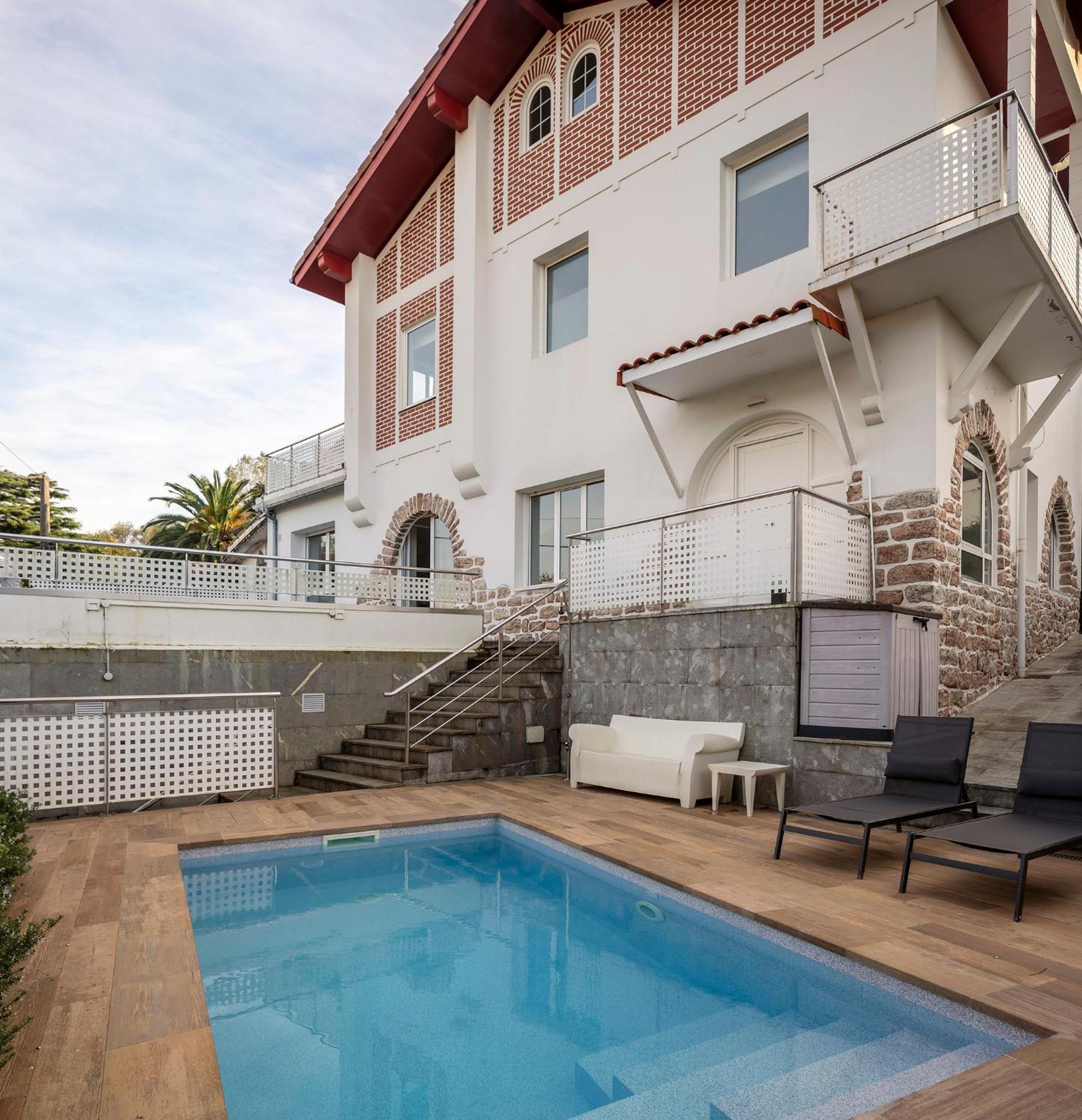 Villa Alaia *