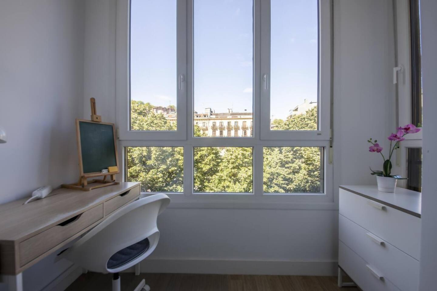 Apartment Easo Suits Family Friends San Sebastian