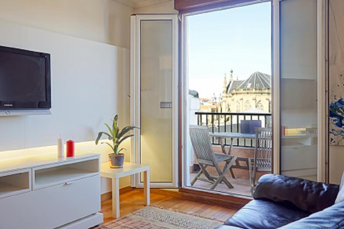 Super Offer Week 11to17 Aug25 Downtown, Terrace, Parking Apartment San Sebastian