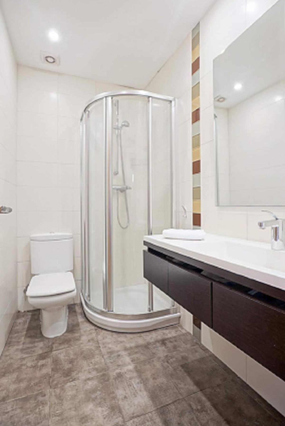 Super Offer Week 11to17 Aug25 Downtown, Terrace, Parking * San Sebastian