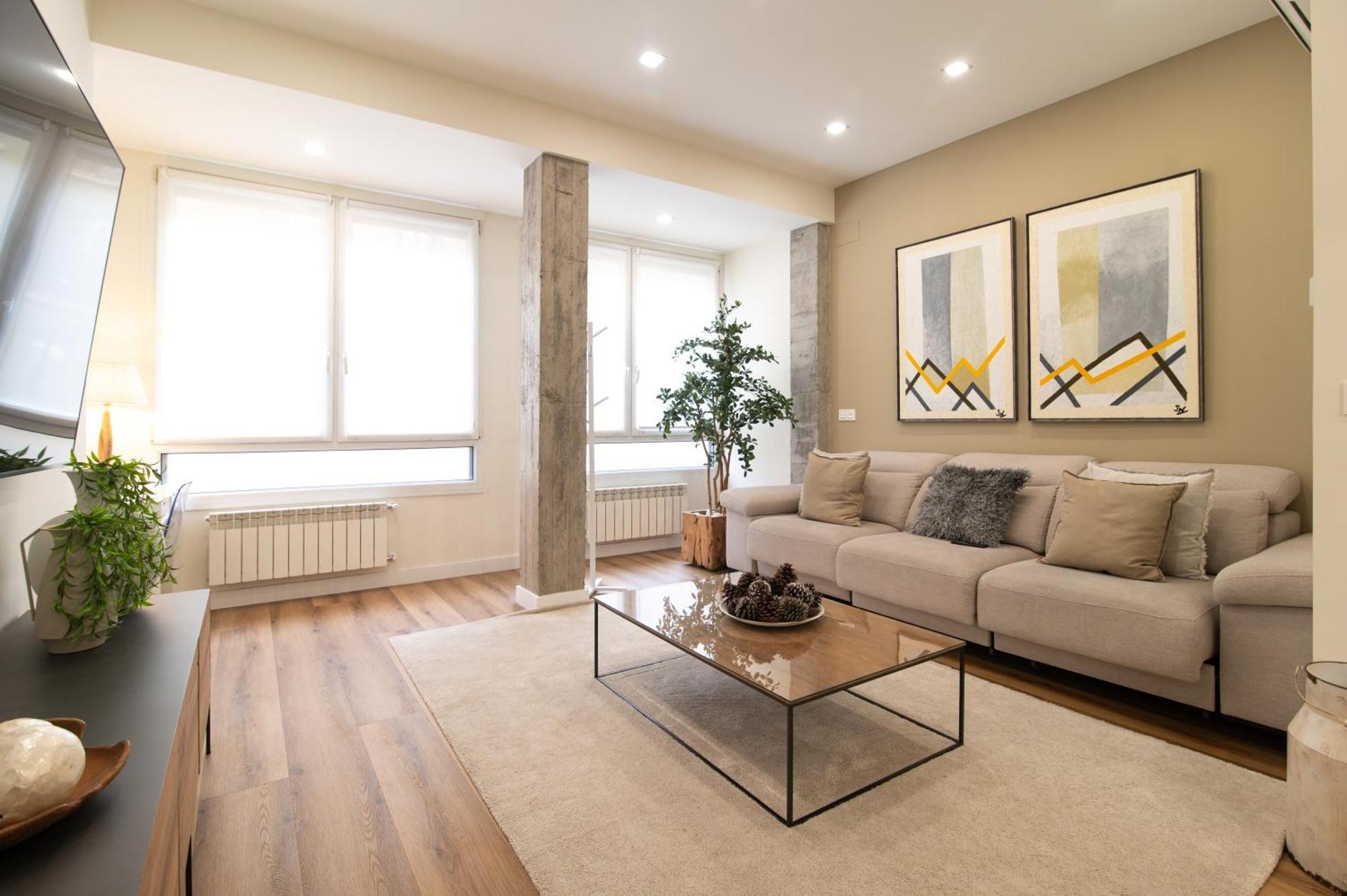 Newly Opened Mirakruz With Ac By Santiago *