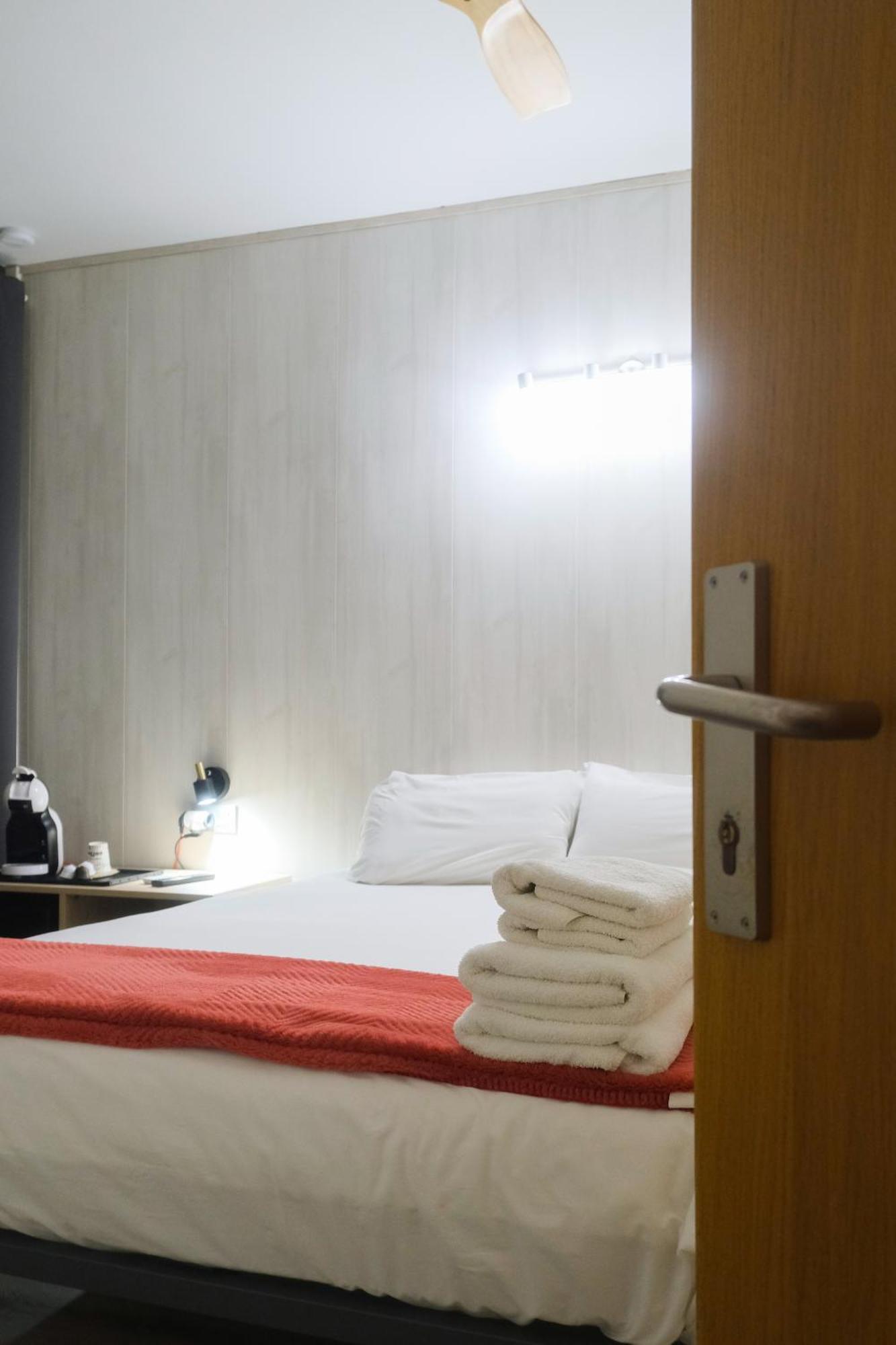 Guest house Artea 2*