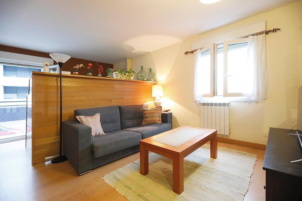 Apartment Bright 2 Bedrooms And 2 Bathrooms, Balcony And Views *
