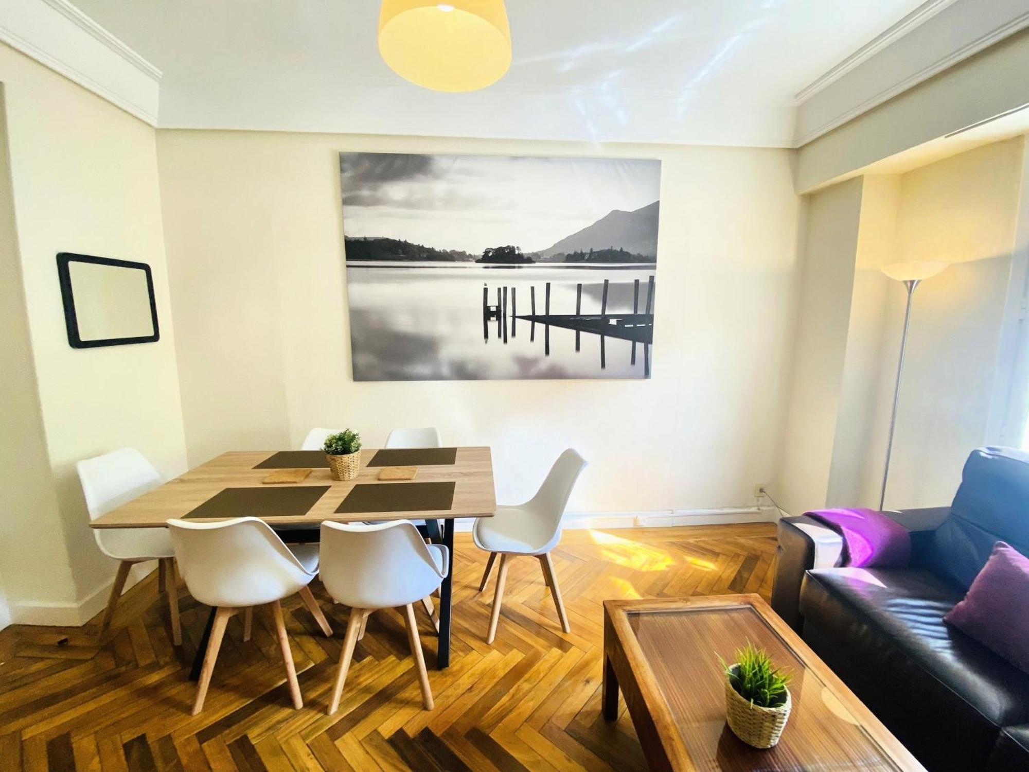 Sancho El Sabio Apartment *