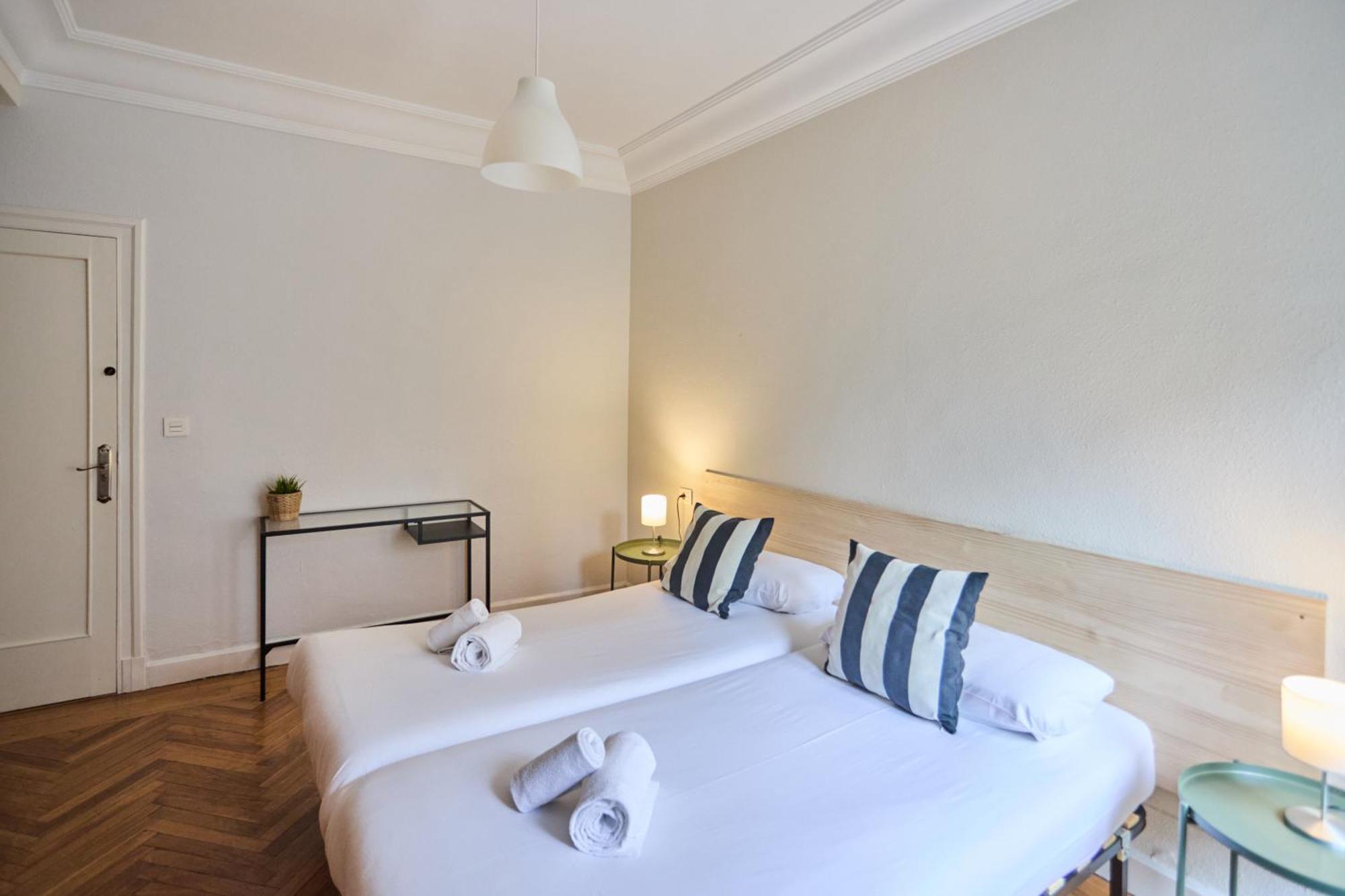 Sancho El Sabio Apartment *