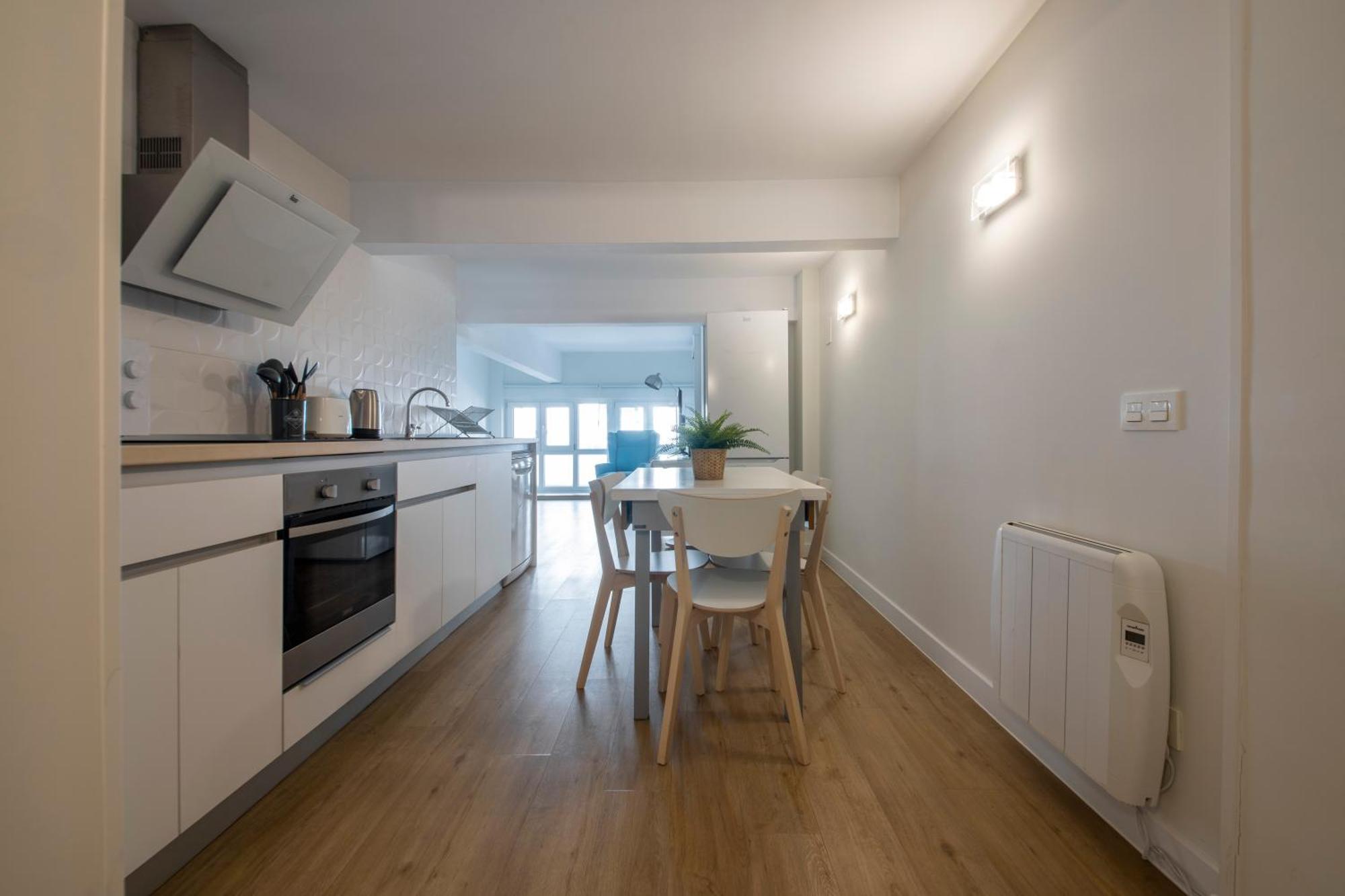 Surf Hideaway * San Sebastian
