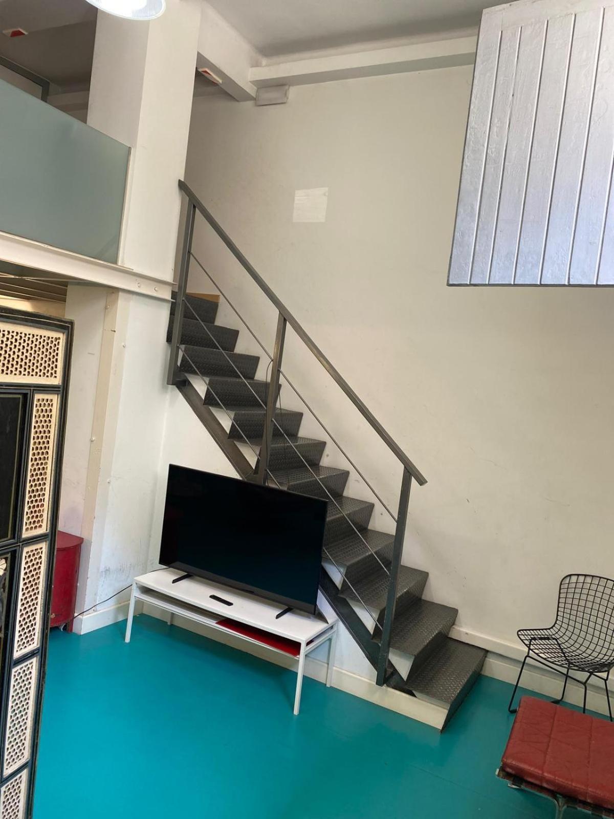 Soho Parking Included Apartment *