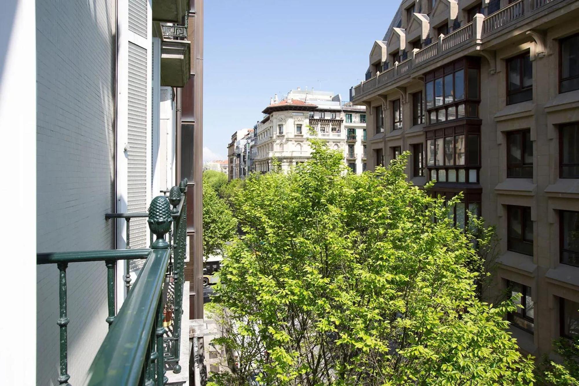 Modern In Donostia 75 M² With Jacuzzi Saint-Sébastien