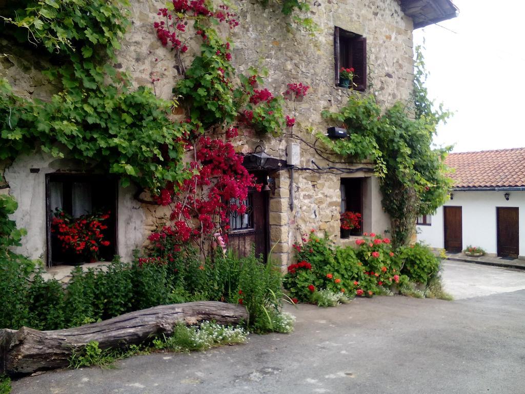 Country house Aristondo