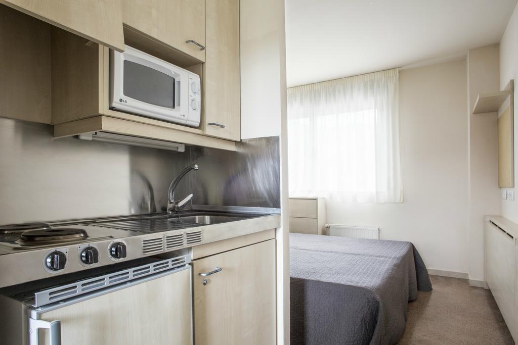 Residencia Universitaria Resa Manuel Agud Querol Apartment San Sebastian