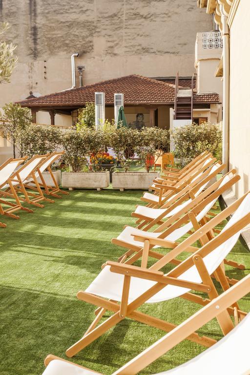 A In The Auberge de jeunesse *