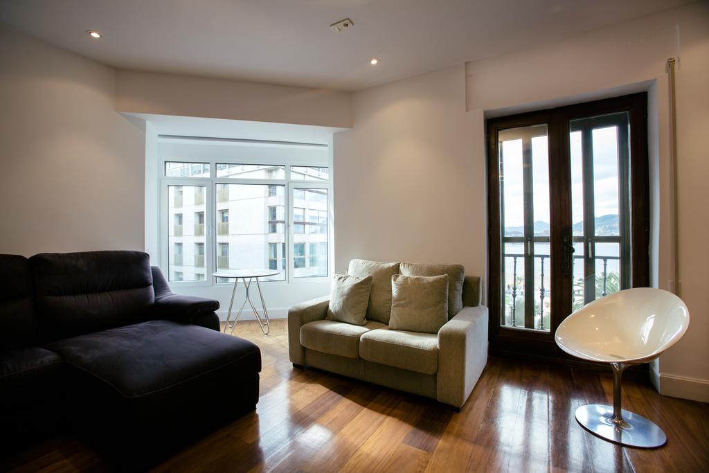 Alderdi Eder By People * San Sebastian
