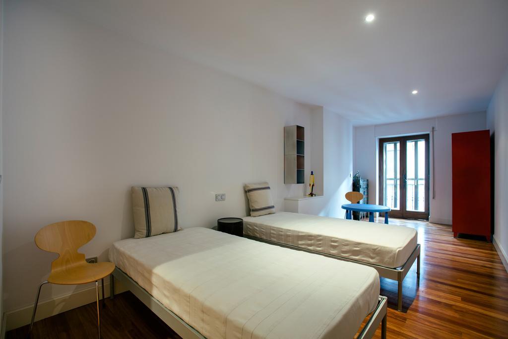 Alderdi Eder By People San Sebastian