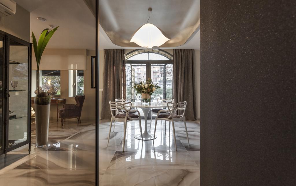 Birdie Boutique - Adults Only 4*