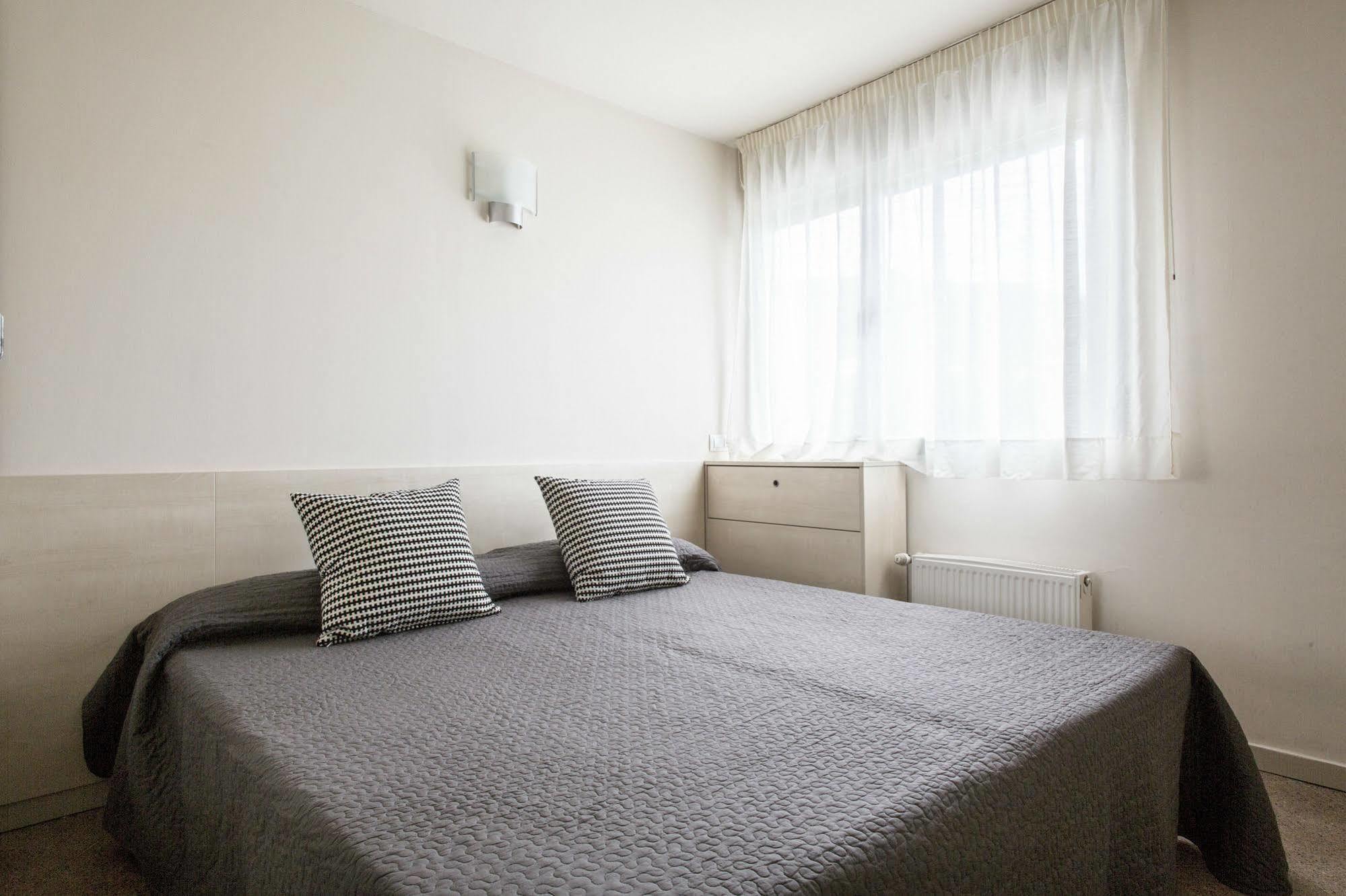 Residencia Universitaria Resa Manuel Agud Querol Apartment San Sebastian