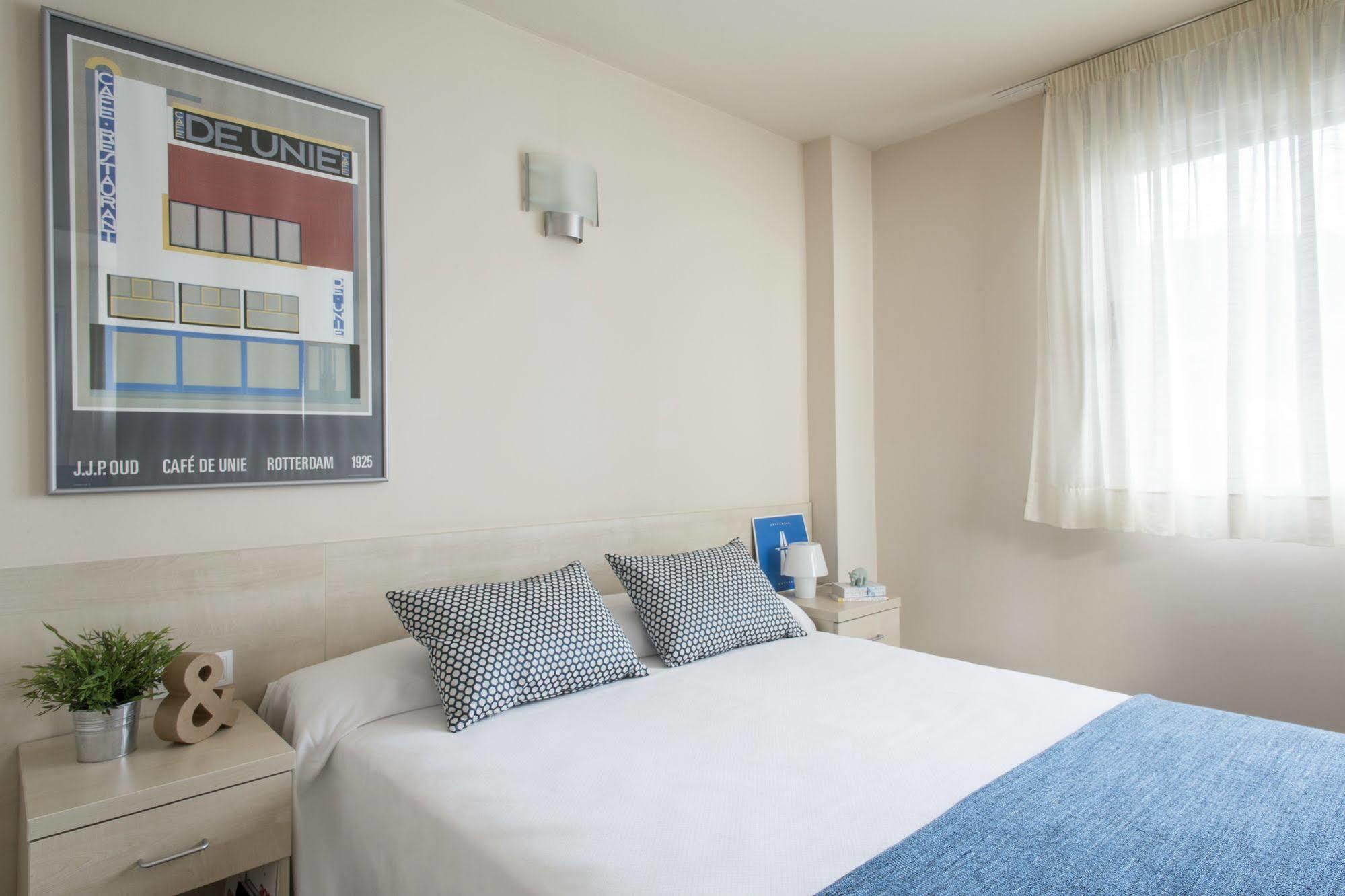 Apartment Residencia Universitaria Resa Manuel Agud Querol *