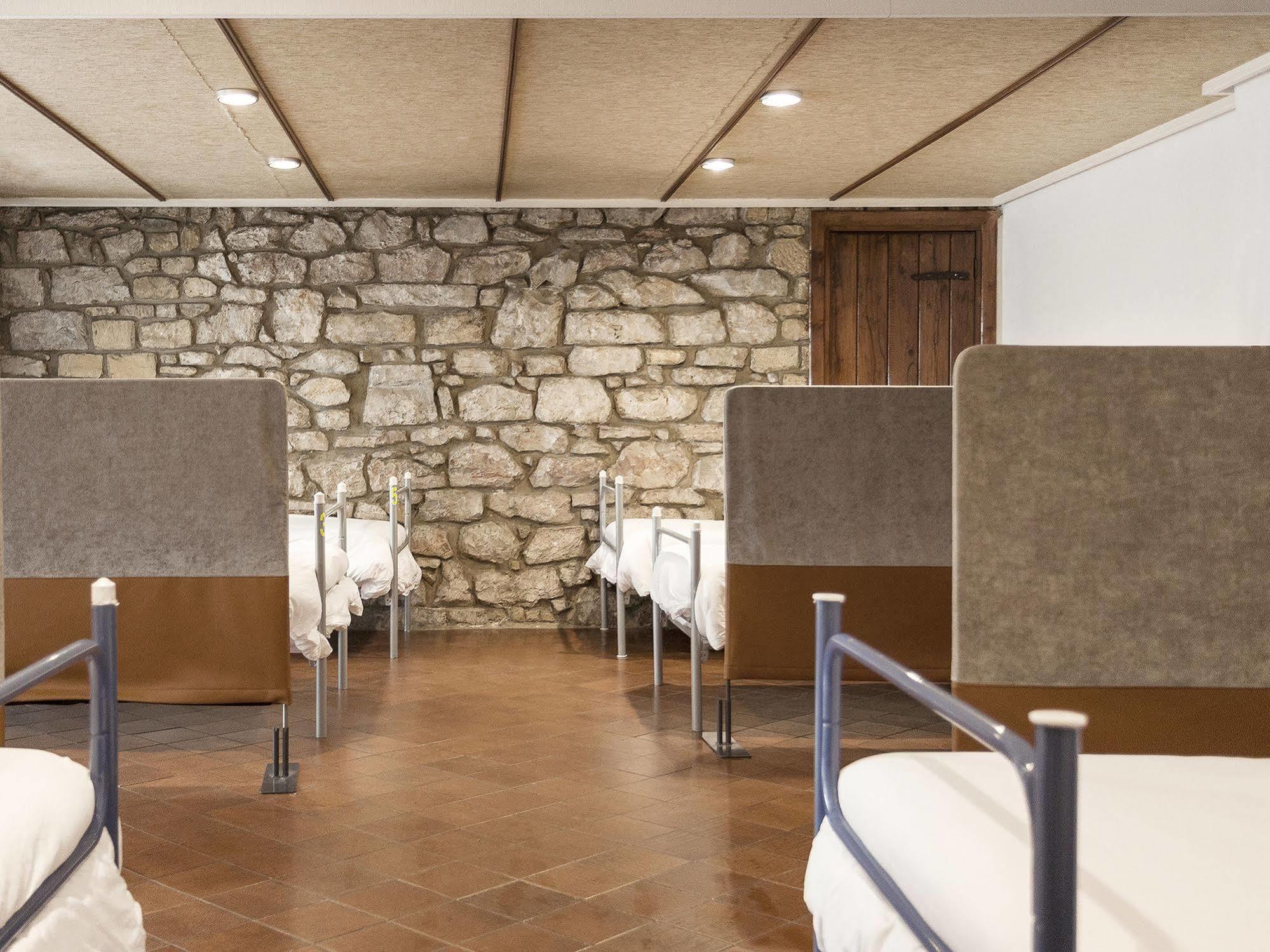 A In The Auberge de jeunesse *