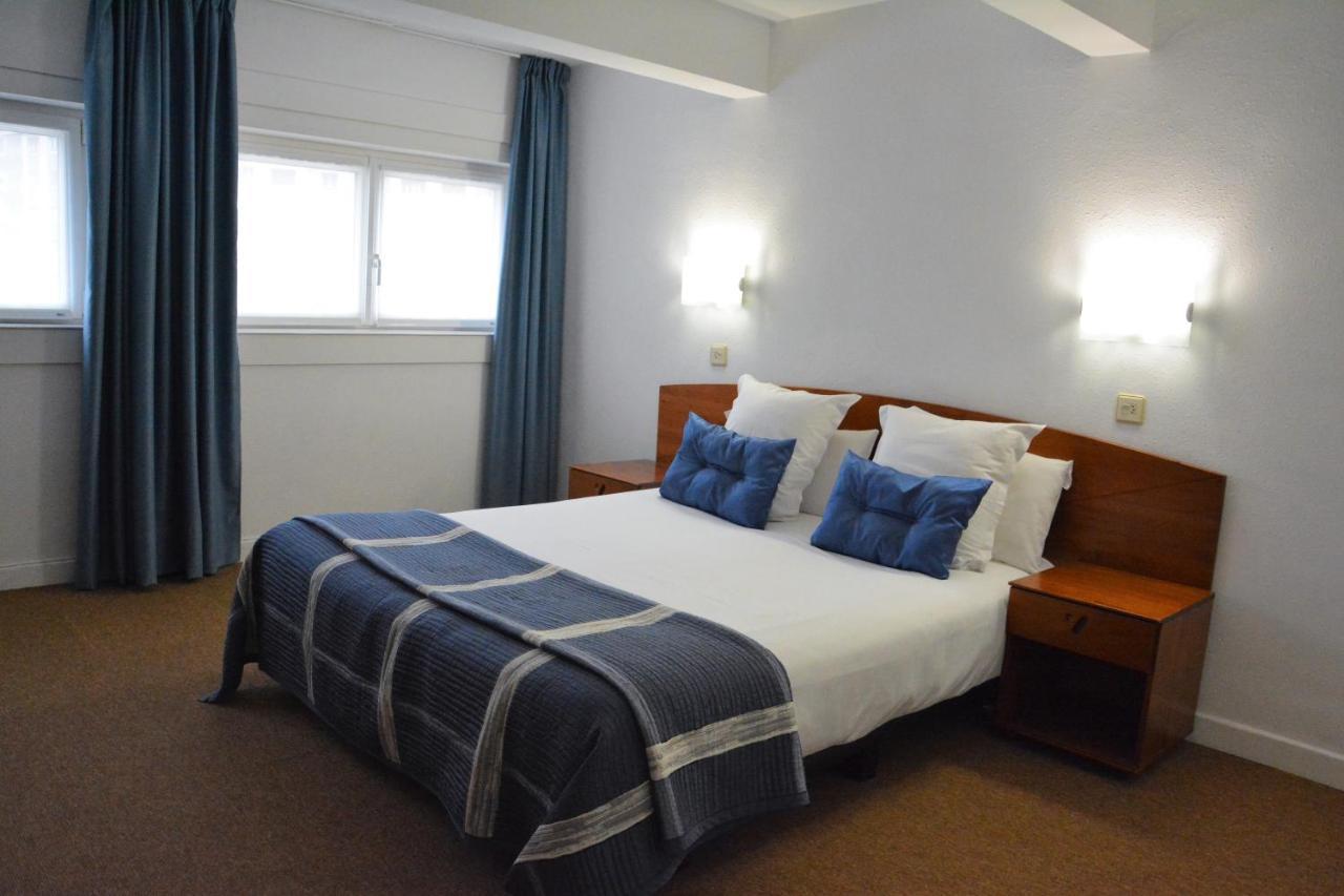 Record Hotel *