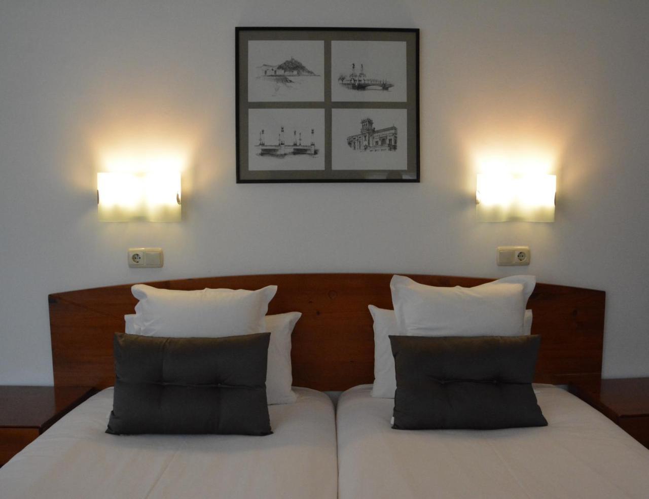 Record Hotel