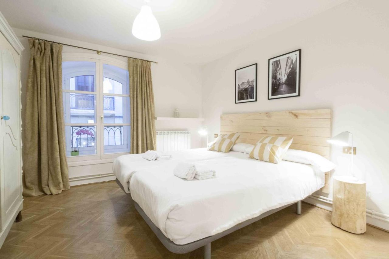 The Collection | Loreak Apartment