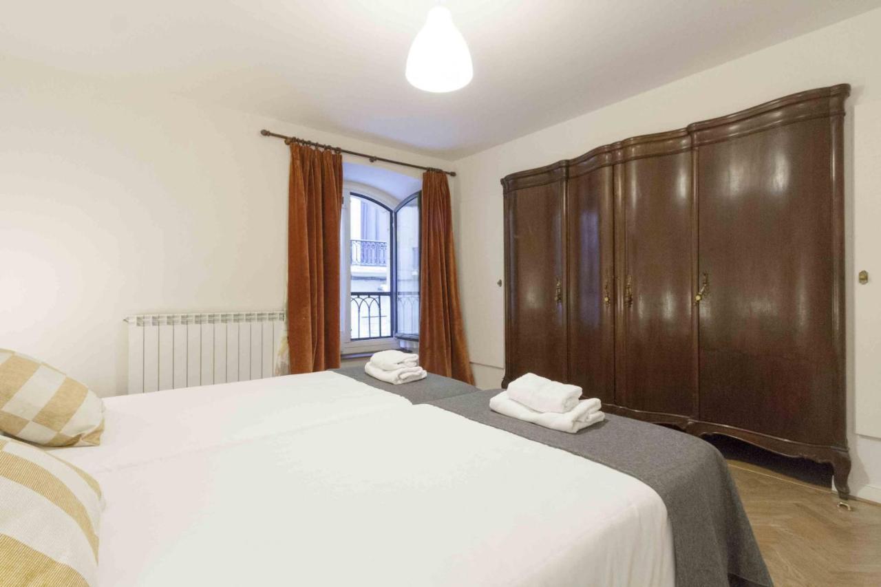 The Collection | Loreak Apartment San Sebastian